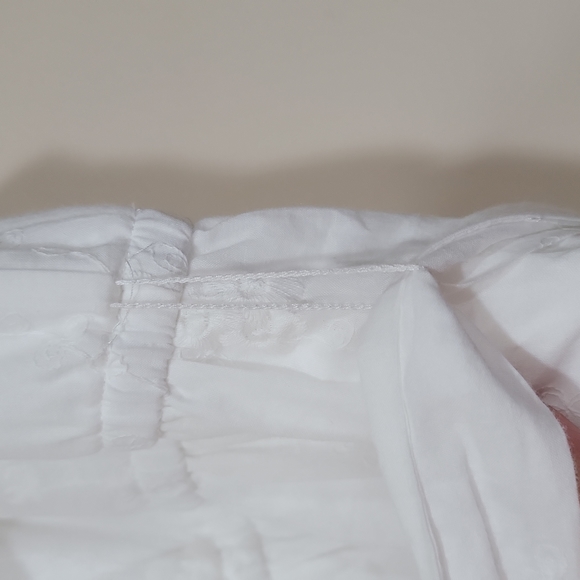 Off the shoulder white embroidered dress - Picture 4 of 7